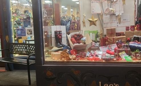 Lee's Clothing Inc Petersburg