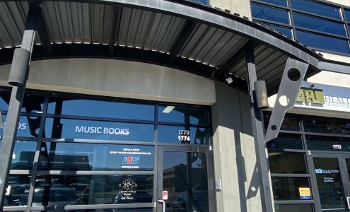 Muse + Moonstone Crystals