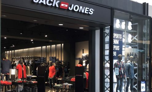 JACK & JONES