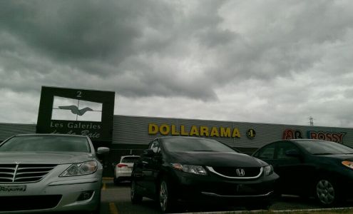 Dollarama La Baie