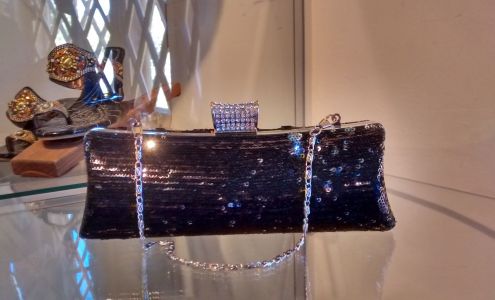 Friperie Michele St-Arnault