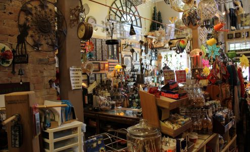 Past Times Antique Style Photography and Gift Shops