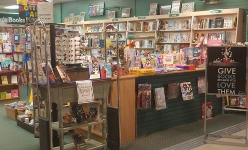 Black Bond Books Maple Ridge
