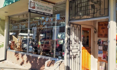 Station Street Gallery & Frame Shop