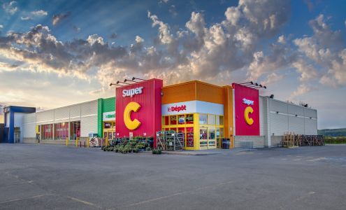 Centre Commercial Le Centre Sainte-Anne de Beaupré Sainte-anne-de-beaupré