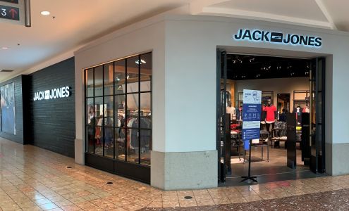 JACK & JONES