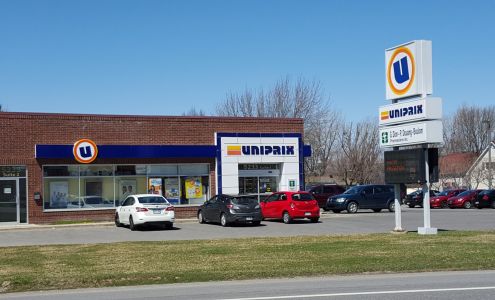 Uniprix Geneviève Dion et Phanthavy Douang-Boulom - Pharmacie affiliée Salaberry-de-Valleyfield