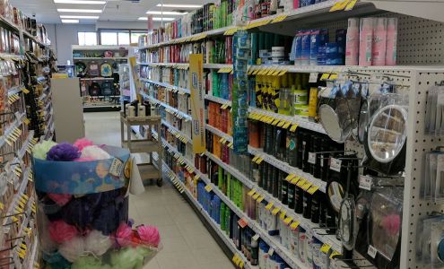 Uniprix Rafik Abdel Malek et Reham Zakhary - Pharmacie affiliée