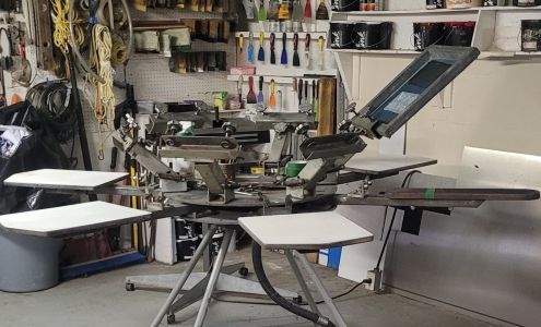 Moon Grafix Custom T-Shirts