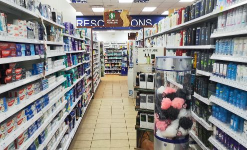 Uniprix Josée Maltais - Pharmacie affiliée La Baie