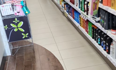 Proxim pharmacie affiliée - Hubert Miroslav Zakrzewski-Jakubiak et Imad El-Masri