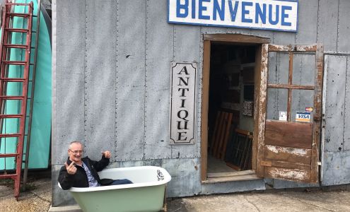 Antique Deschambault Inc Deschambault