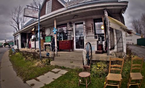 Chez Mon Oncle Sabrevois