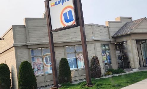 Uniprix Olivier Pham et Alexandre Pham - Pharmacie affiliée Huntingdon