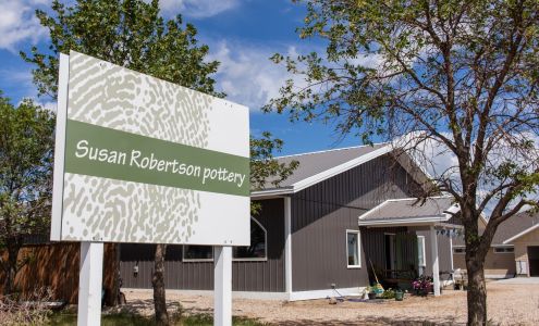 Susan Robertson pottery Broderick