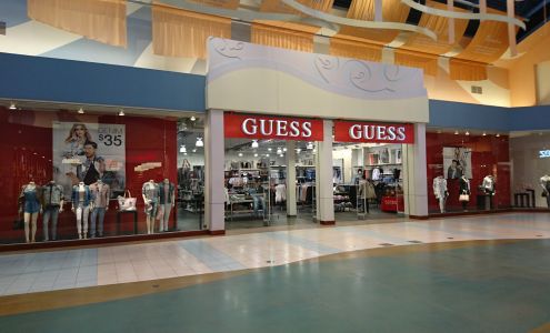 GUESS Factory