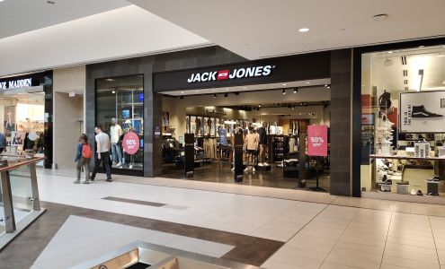 JACK & JONES