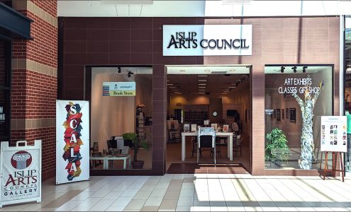 Islip Arts Council Gallery