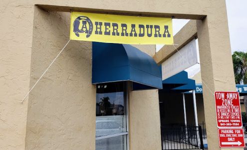 La Herradura Tienda Vaquera