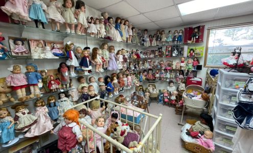 Attic Antiquity Dolls