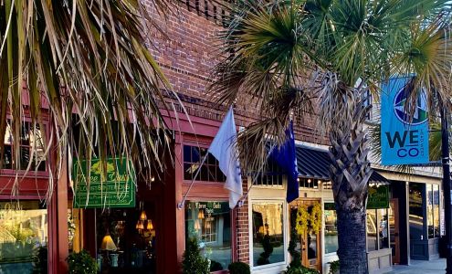 Three Oaks Florist and Interiors