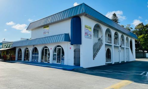 Gulf Gate Deli And Grocery