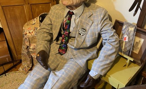 Central Boarding House Antiques