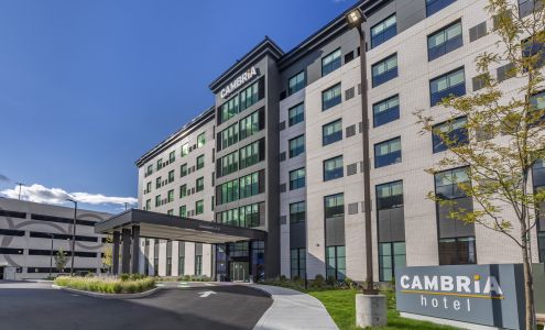 Cambria Hotel New Haven University Area