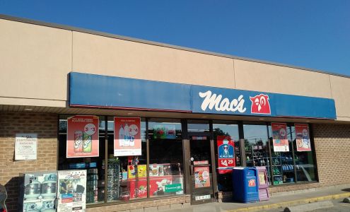 Circle K 21 Ontario St N, Grand Bend