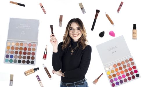 Looks by Delaney East Petersburg