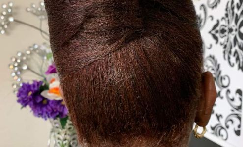 Creative Touch'e Salon