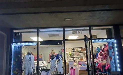 Confetti This LifeStyle Boutique San Pablo