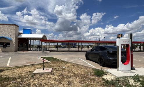 Tesla Supercharger Quanah
