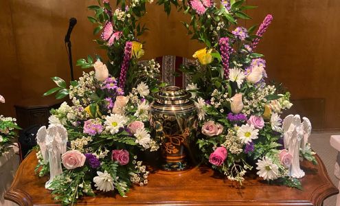 Little Flower Shop 1208 Andrews Hwy, Crane Texas 79731