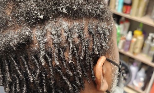 Heavenli Creations (INSIDE OF 4 YOUR GLORY SALON)