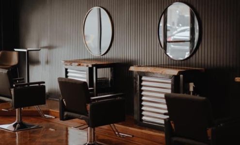 GLOW + CO Beauty Bar