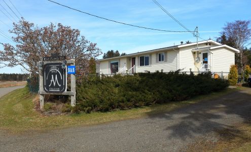 Audrey's B & B Masset