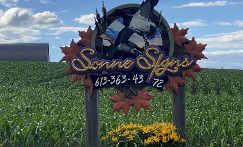 Sonne Signs Green Valley