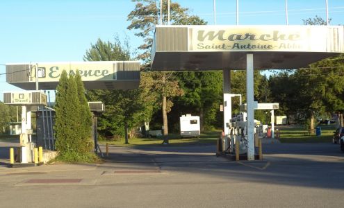 MARCHÉ D. ROCHEFORT Saint-Antoine-Abbé