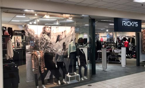 Ricki's Bootlegger - Frontier Mall North Battleford