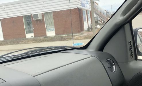 Nettoyeur Michon 206 Rue Principale, La Sarre Quebec J9Z 1Y4