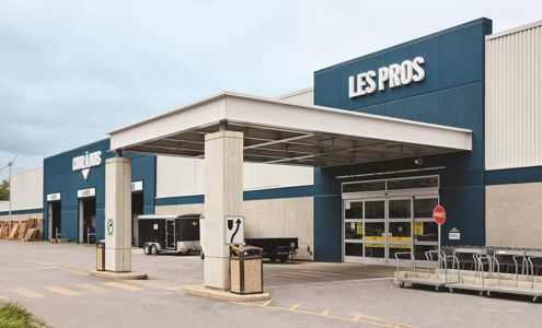 Pro Desk at RONA Pincher Creek