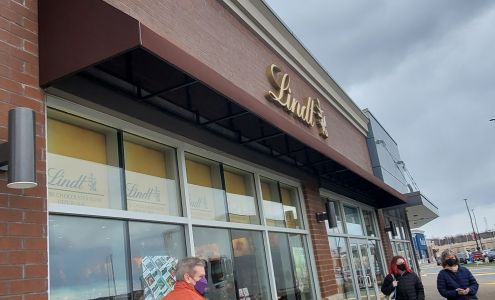 Lindt Chocolate Shop - Dartmouth Crossing