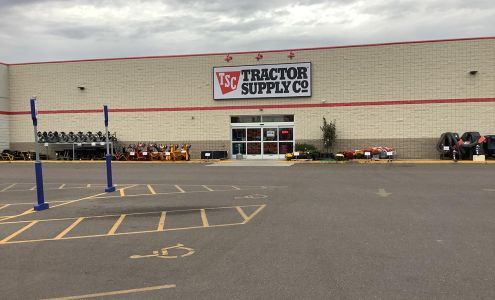 Tractor Supply Medford