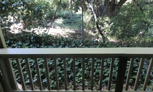 Redwood Manor Apartments