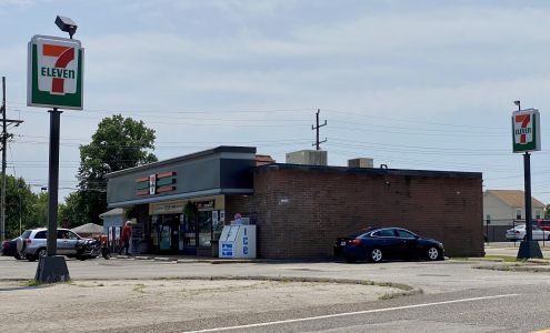 7-Eleven Lemay
