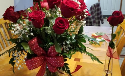 Simply Flowers 310 S 9th St Suite 105, Mound City Kansas 66056