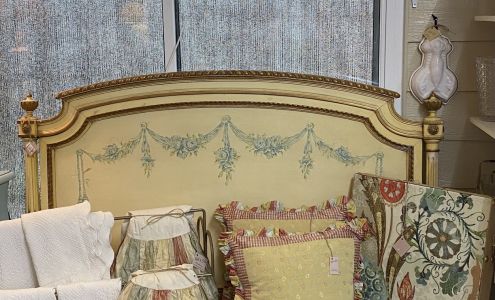 Hart & Cole Consignment & More