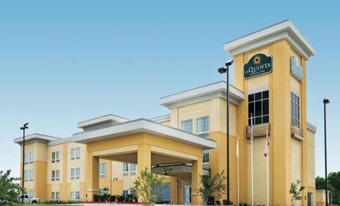 La Quinta Inn & Suites by Wyndham Karnes City - Kenedy