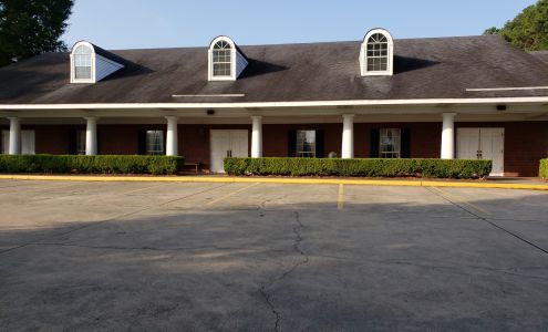 Golden Funeral Home of Bastrop 2016 E Madison Ave, Bastrop Louisiana 71220